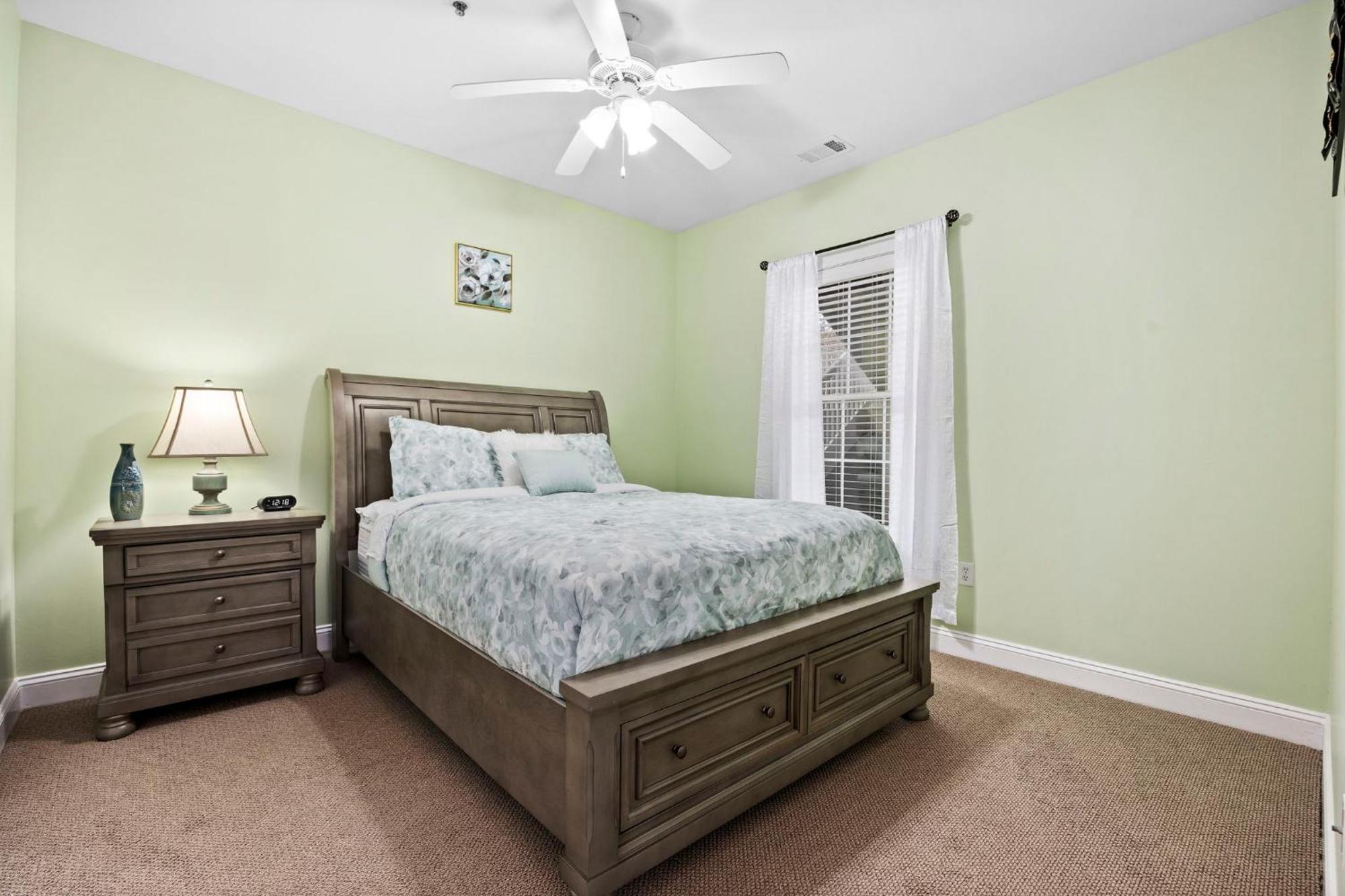 Beautifully Decorated 3 Bedroom 2 Bath Condo, First Floor Wth Walk In Shower! Located In Golf Community 미를 비치 외부 사진